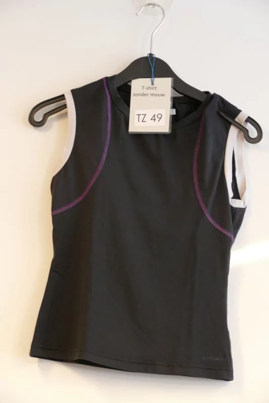 T-shirt zonder mouw